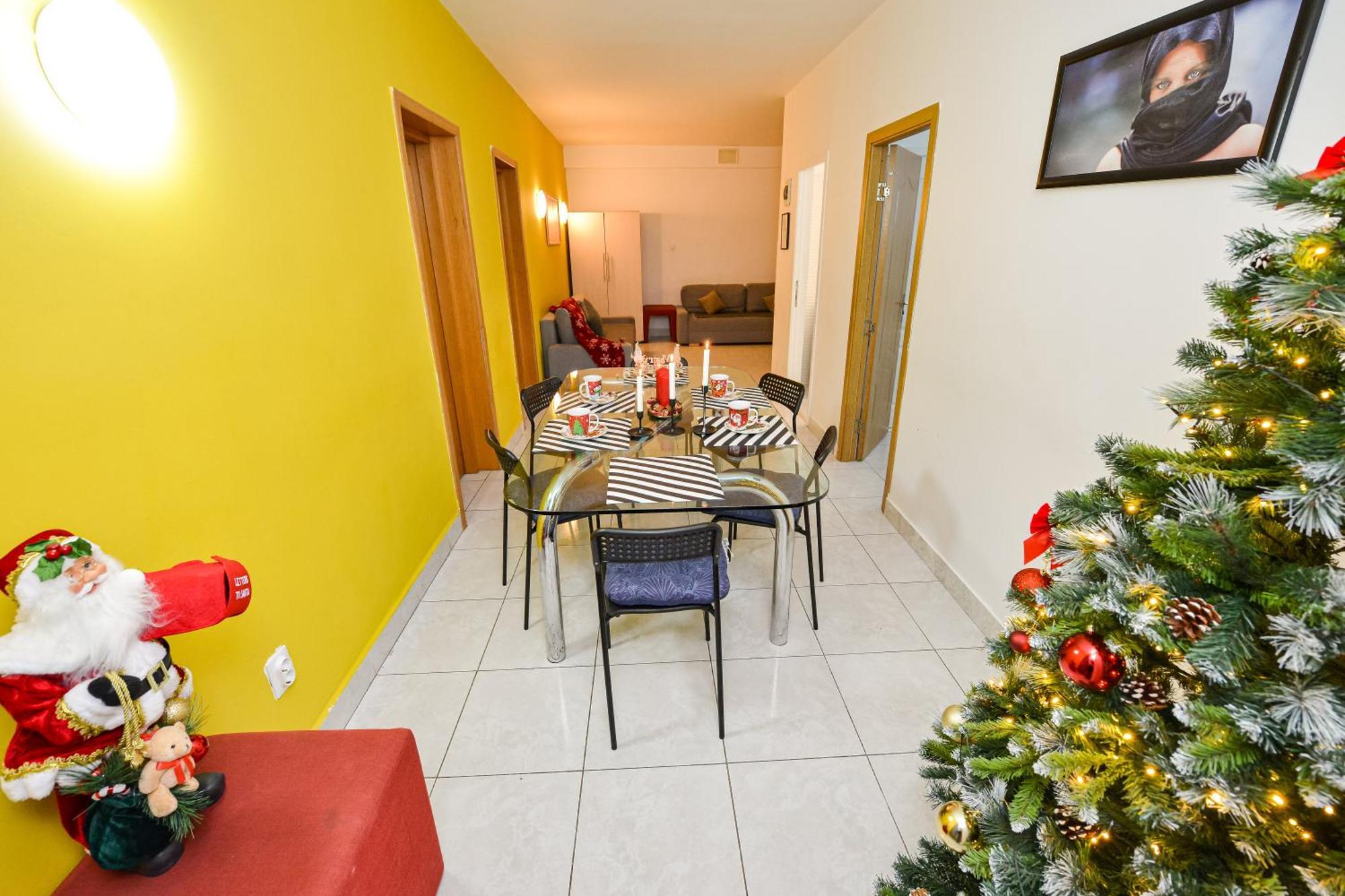 The Lincoln Suites - Central Shabbat Friendly Apartments Bucureşti Ngoại thất bức ảnh
