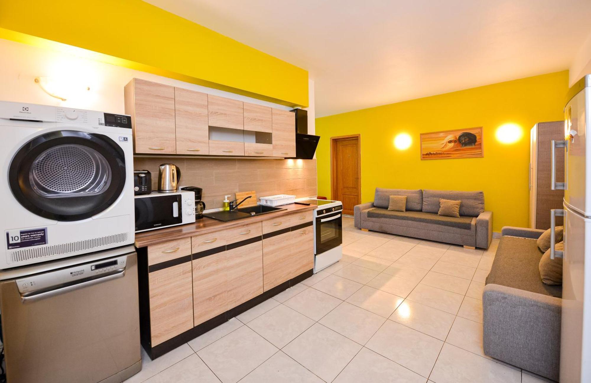 The Lincoln Suites - Central Shabbat Friendly Apartments Bucureşti Ngoại thất bức ảnh